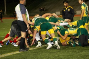 Players make a formation around the ball in order to keep Redondo from taking it.